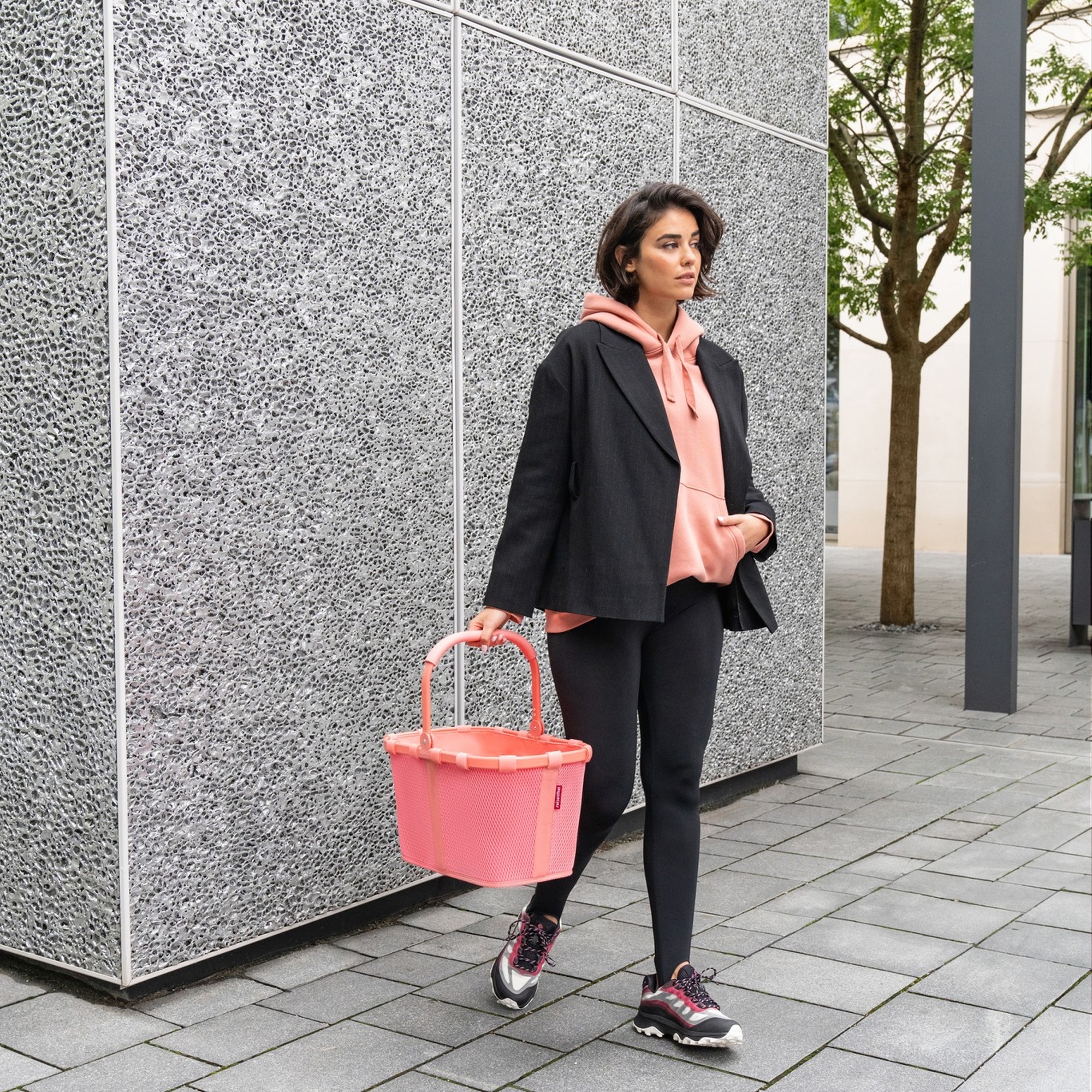 reisenthel - carrybag - frame mesh coral