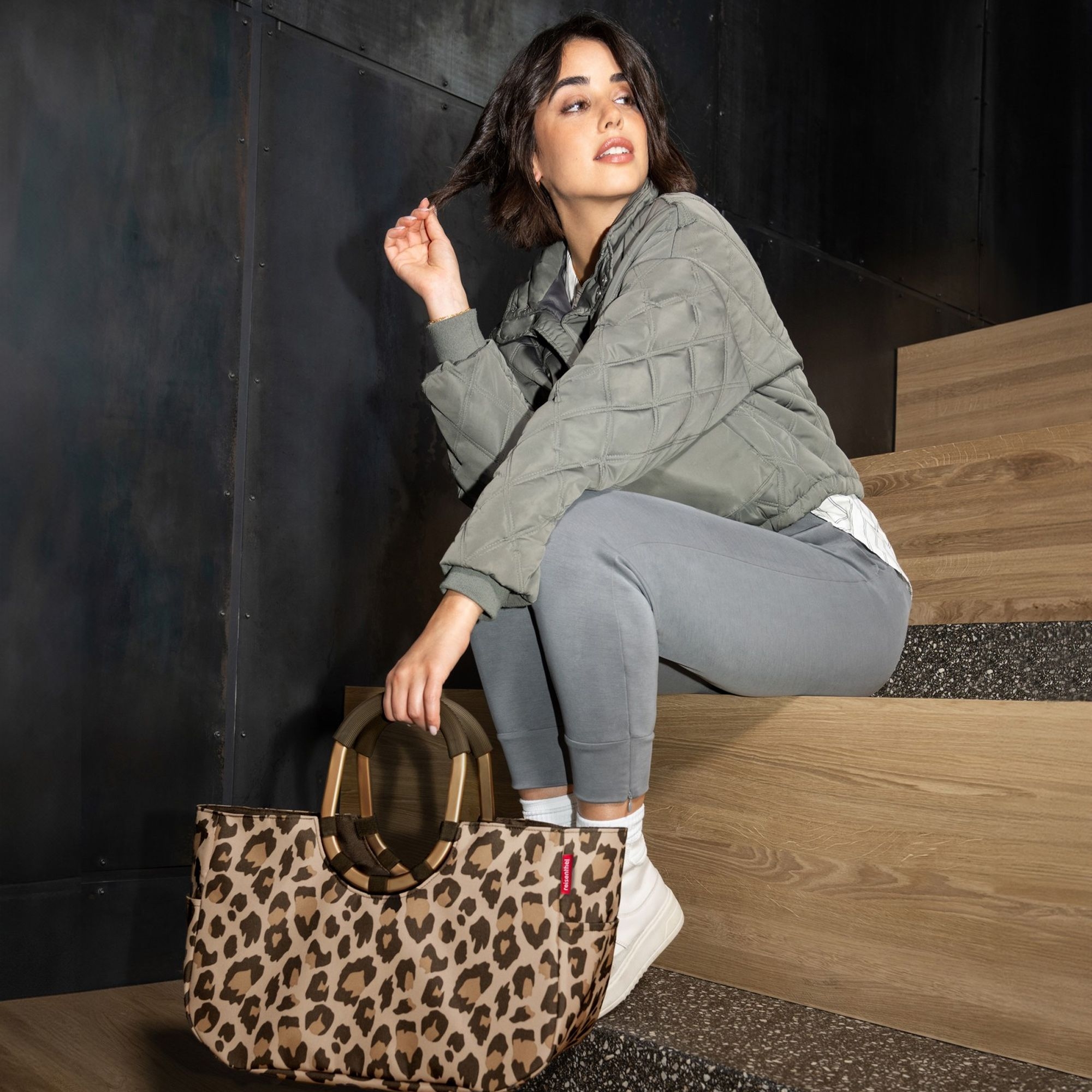 reisenthel - loopshopper M - frame leo macchiato reisenthel - loopshopper M - frame leo macchiato