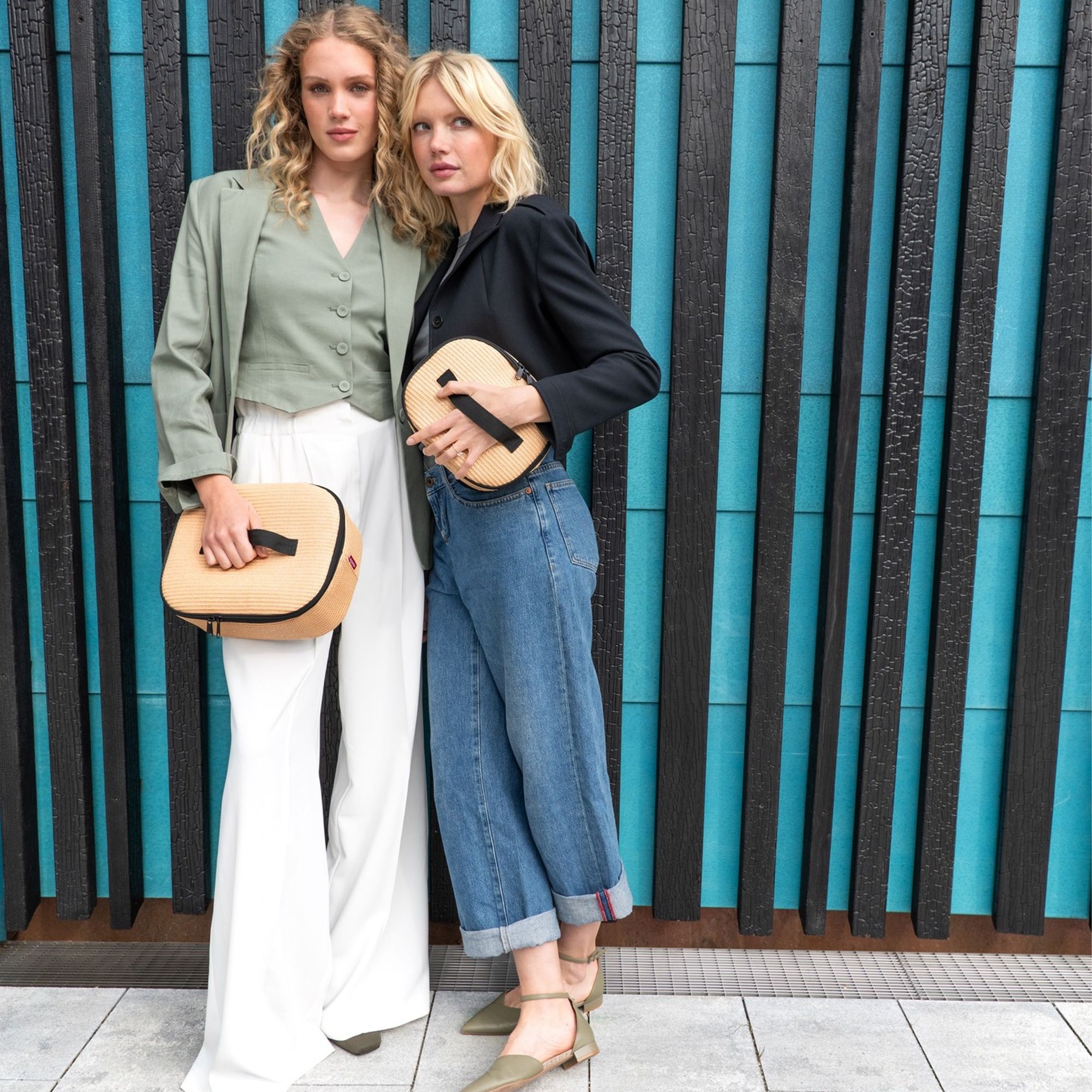 reisenthel - coolerbag M pocket - raffia black reisenthel - coolerbag M pocket - raffia black