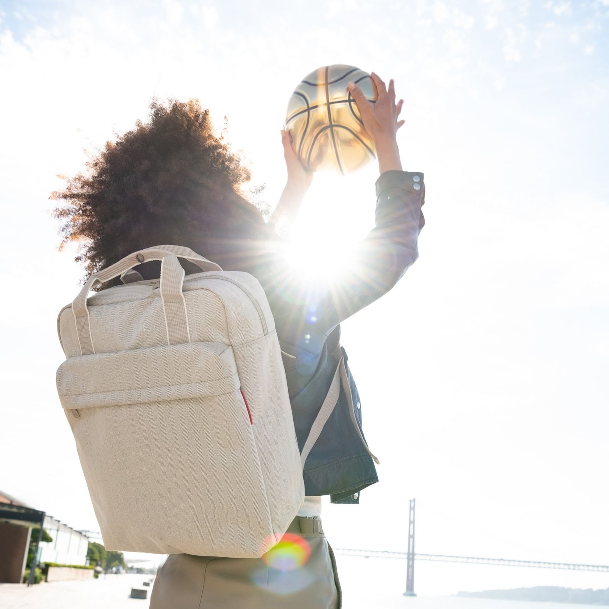 reisenthel - allday backpack m - herringbone sand reisenthel - allday backpack m - herringbone sand