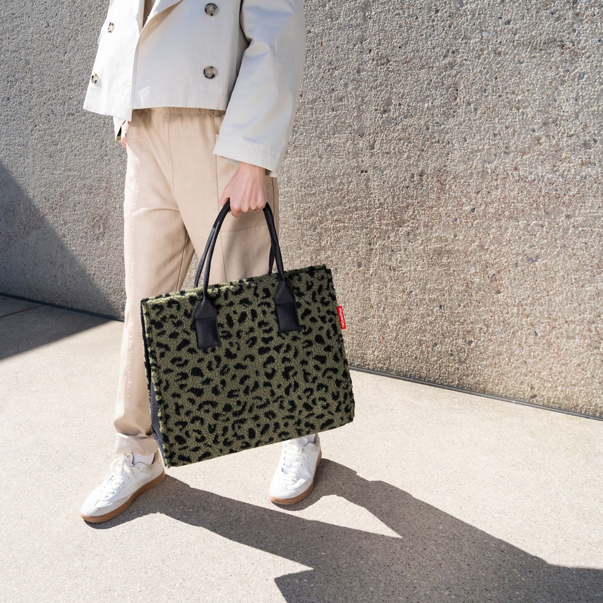 Faux fur leopard print shopper bag with black handles