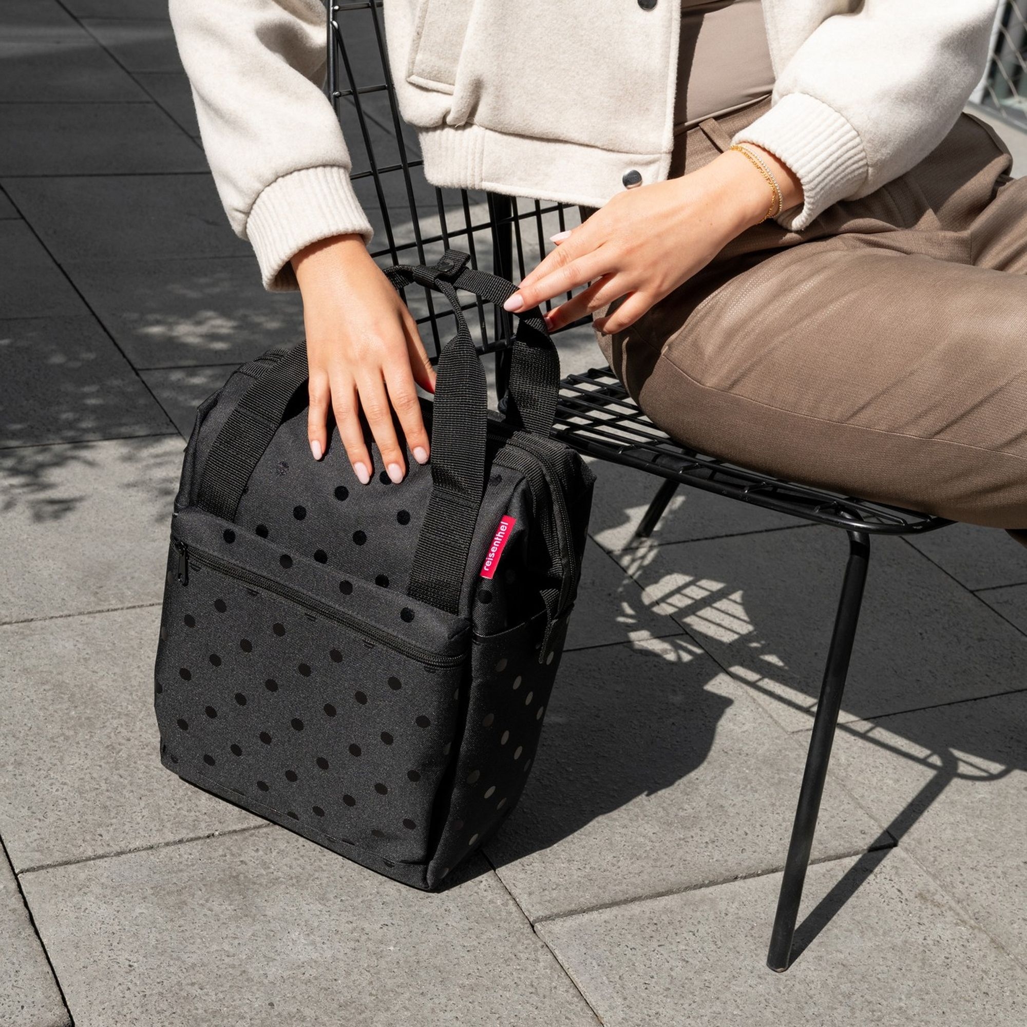reisenthel - allrounder R - glossy dots black reisenthel - allrounder R - glossy dots black