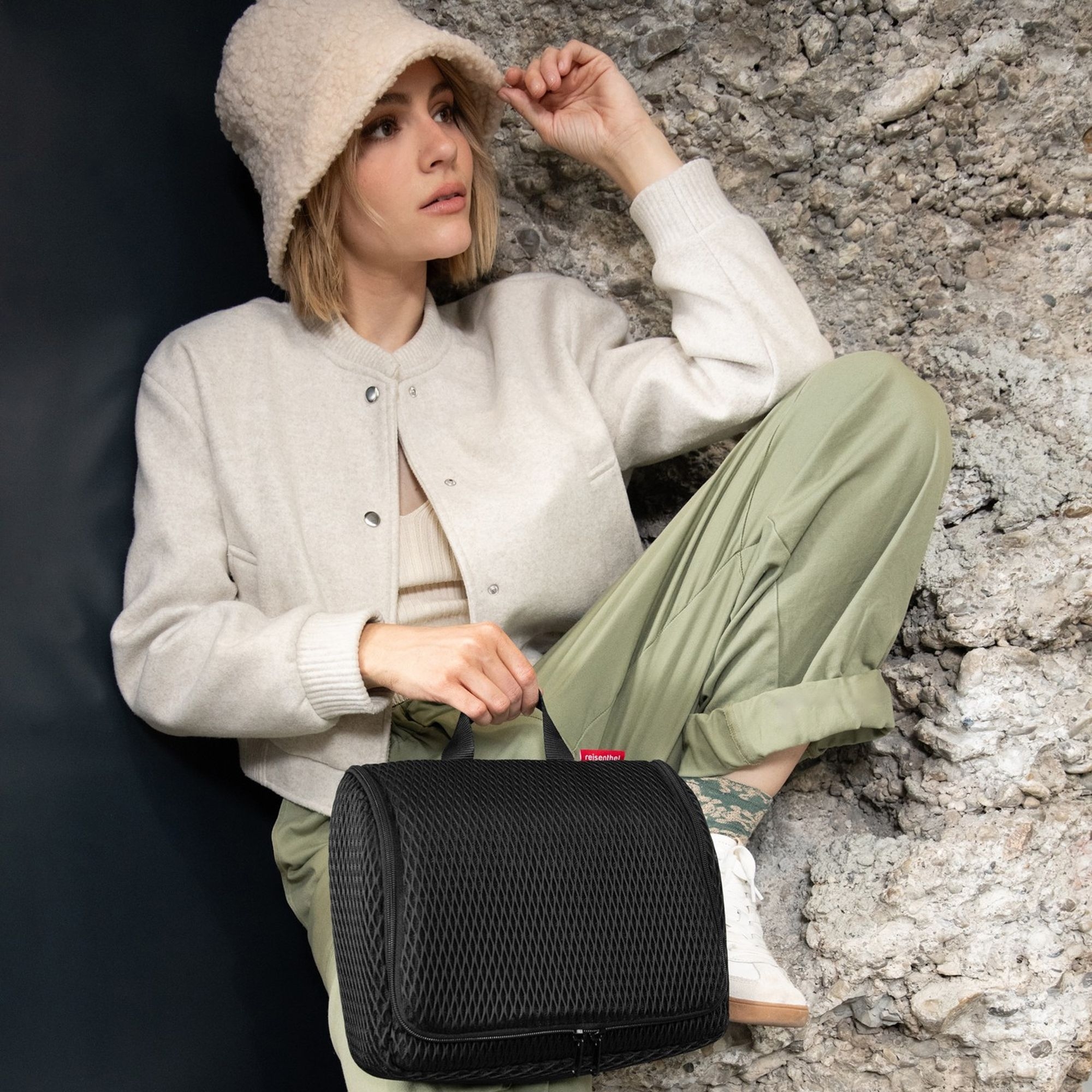 reisenthel - toiletbag XL - mesh black