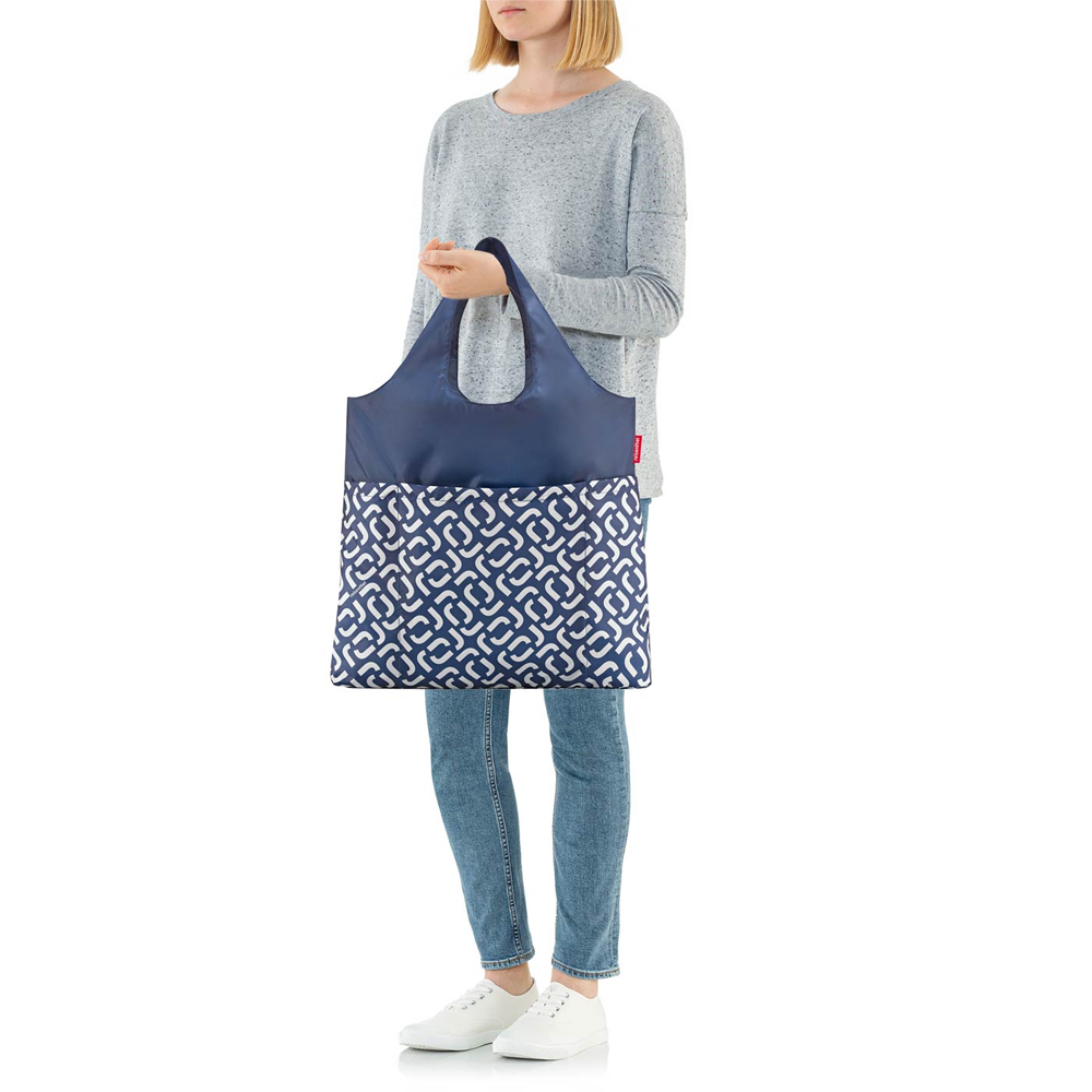 reisenthel - mini maxi shopper plus - signature navy reisenthel - mini maxi shopper plus - signature navy