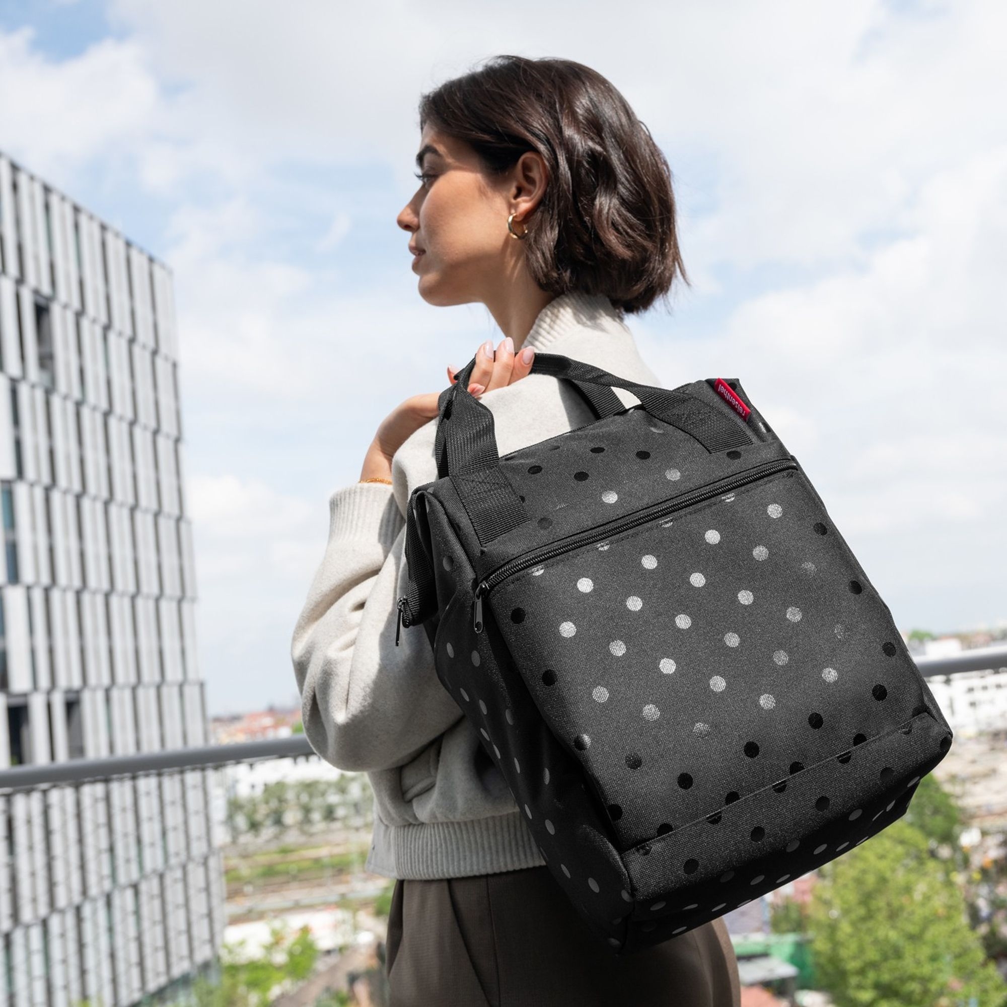 reisenthel - allrounder R - glossy dots black reisenthel - allrounder R - glossy dots black